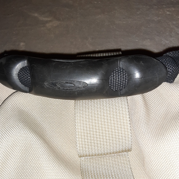 COPY - Oakley Icon Backpack Tan in Color - Picture 10 of 14